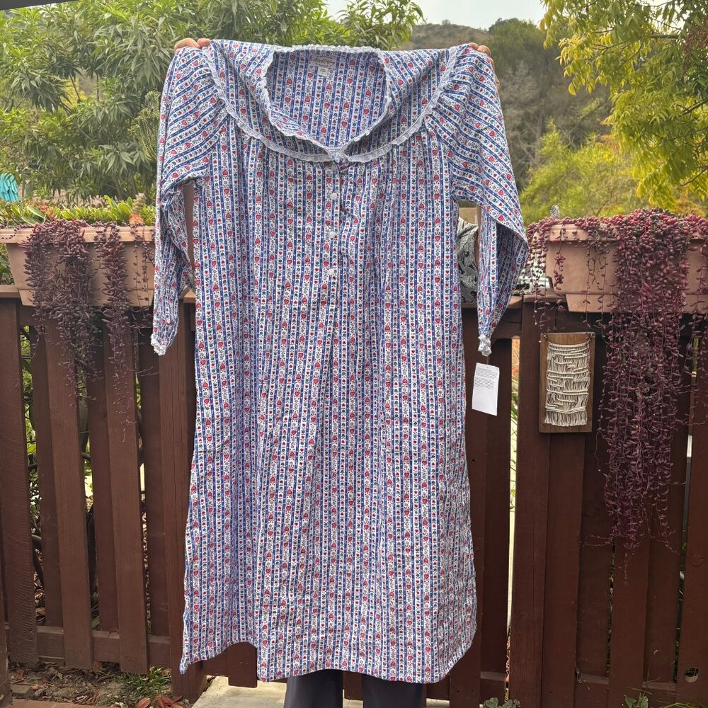 Lanz of Salzburg Flannel Nightgown NWT L  Cotton